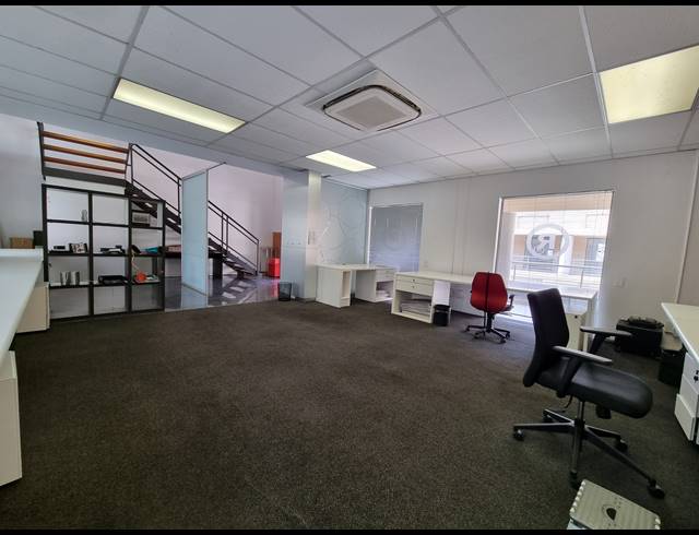 131M² OFFICE FOR SALE IN RIVONIA